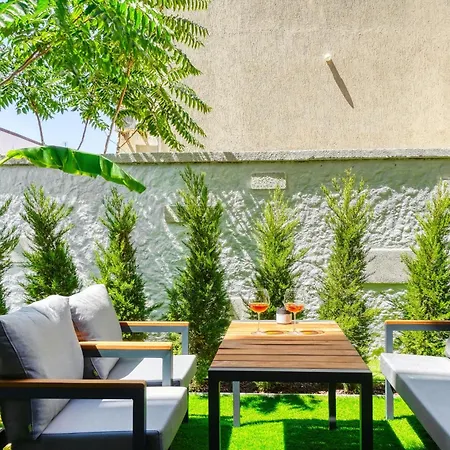 Ayayorgi Homes Aparthotel